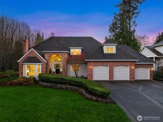 1245 High School Road NE, Bainbridge Island, WA 98110