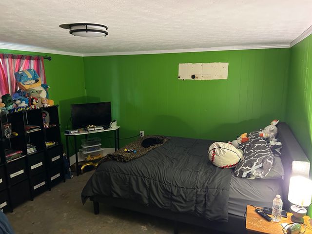 73 River Ave., Huntington, WV 25705