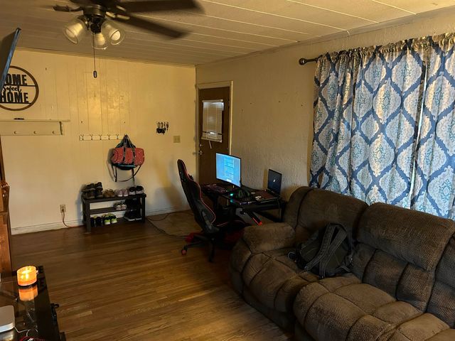 73 River Ave., Huntington, WV 25705