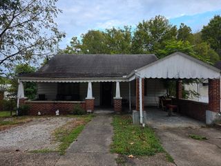 73 River Ave., Huntington, WV 25705