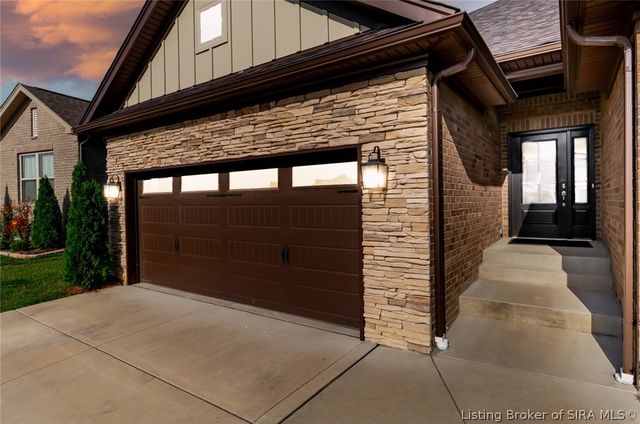 3012 Bridlewood Lane, New Albany, IN 47150