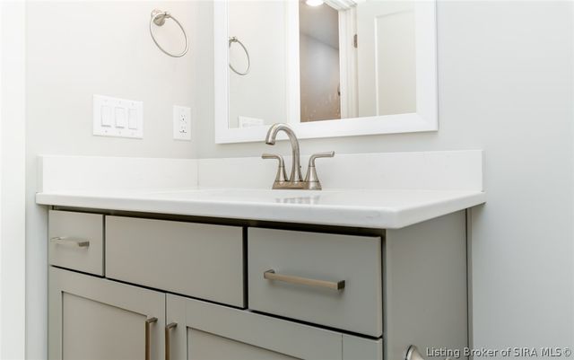 3012 Bridlewood Lane, New Albany, IN 47150