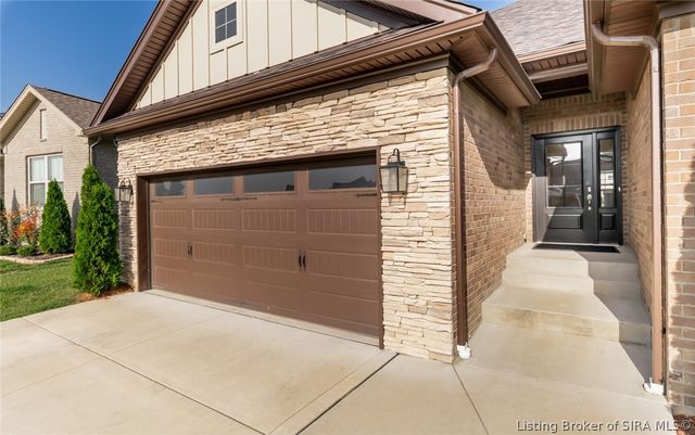 3012 Bridlewood Lane, New Albany, IN 47150