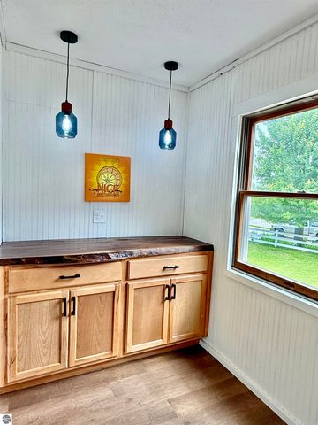 7160 W Cherry Avenue, Kewadin, MI 49648