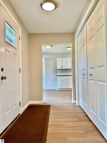 7160 W Cherry Avenue, Kewadin, MI 49648