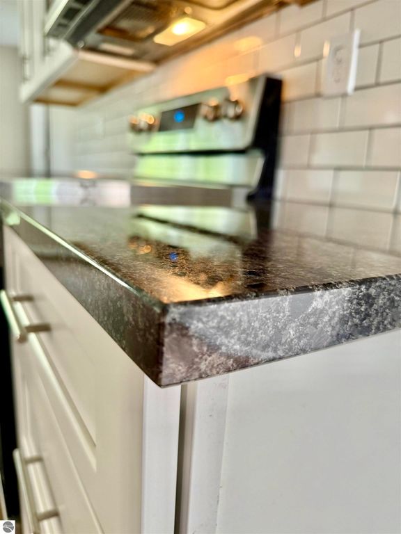 Image 11 of property listing at 7160 W Cherry Avenue, Kewadin, MI 49648