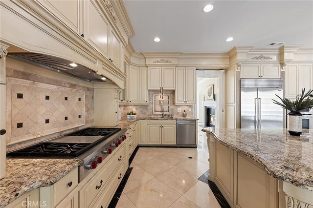 2868 Oak Knoll Dr, Diamond Bar, CA 91765