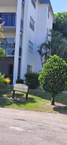 3300 Spanish Moss Terrace 402, Lauderhill, FL 33319