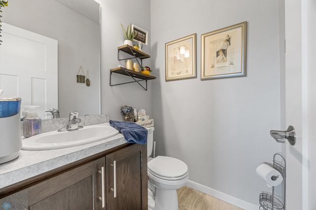 403 16th Street NE, Dilworth, MN 56529