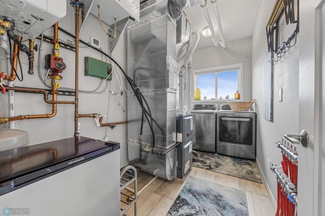 403 16th Street NE, Dilworth, MN 56529