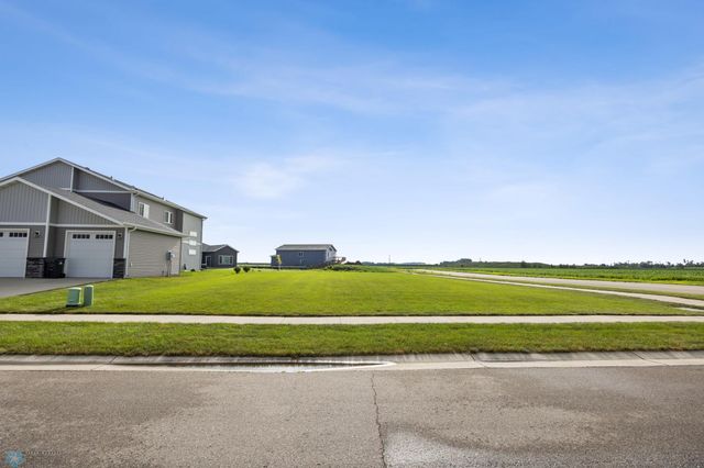 403 16th Street NE, Dilworth, MN 56529