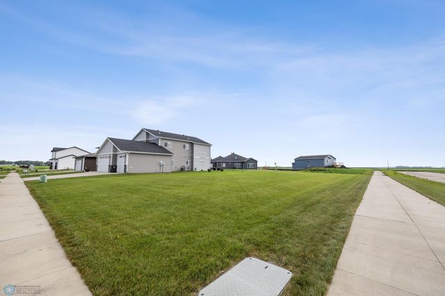 403 16th Street NE, Dilworth, MN 56529