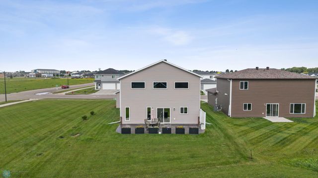 403 16th Street NE, Dilworth, MN 56529