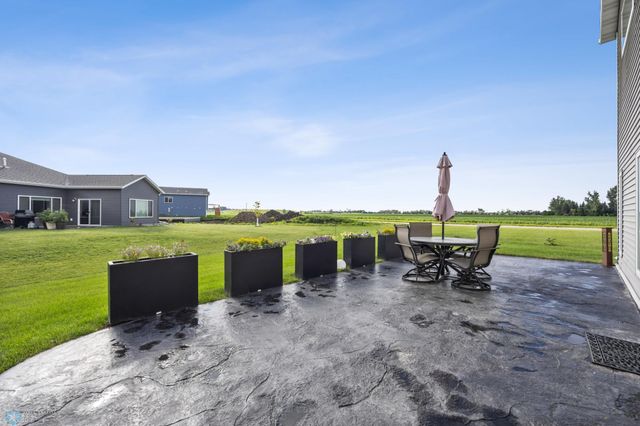 403 16th Street NE, Dilworth, MN 56529