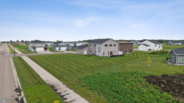 403 16th Street NE, Dilworth, MN 56529