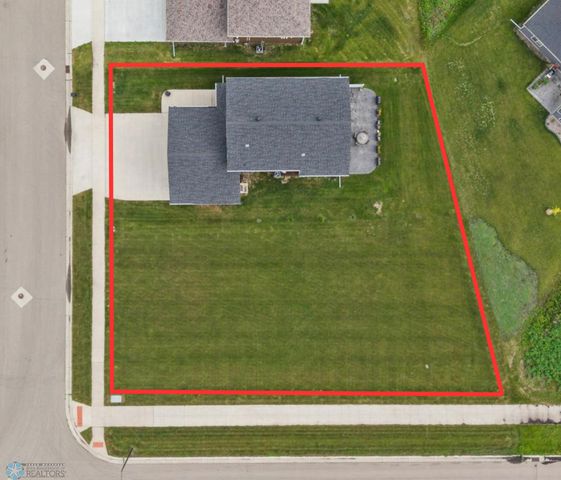 403 16th Street NE, Dilworth, MN 56529