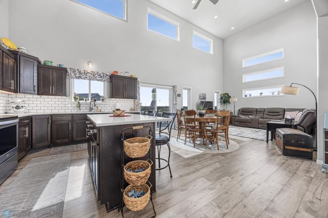 403 16th Street NE, Dilworth, MN 56529