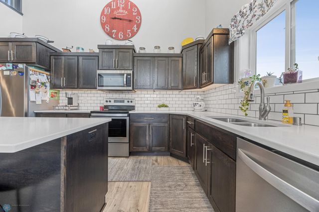 403 16th Street NE, Dilworth, MN 56529