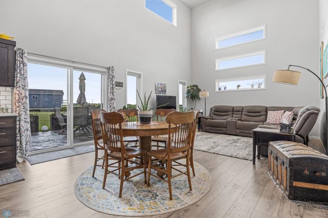 403 16th Street NE, Dilworth, MN 56529