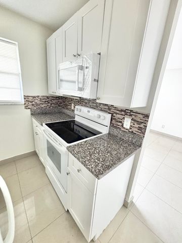 1111 N Federal Highway 6, Lake Worth Beach, FL 33460