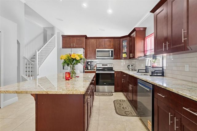 403 CAREY WAY, Orlando, FL 32825