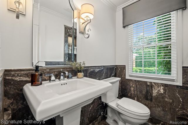 182 Chewton Road, Bloomfield Hills, MI 48301