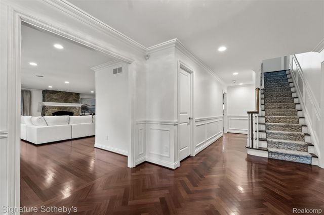 182 Chewton Road, Bloomfield Hills, MI 48301