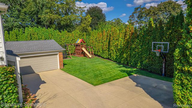 182 Chewton Road, Bloomfield Hills, MI 48301