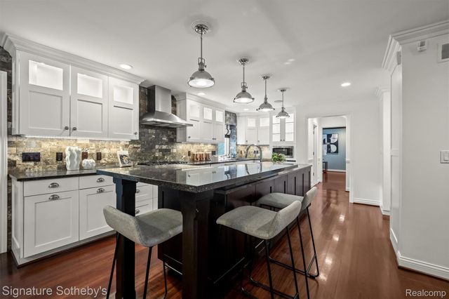 182 Chewton Road, Bloomfield Hills, MI 48301