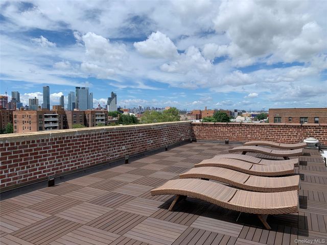 5015 39th Street 1F, Sunnyside, NY 11104