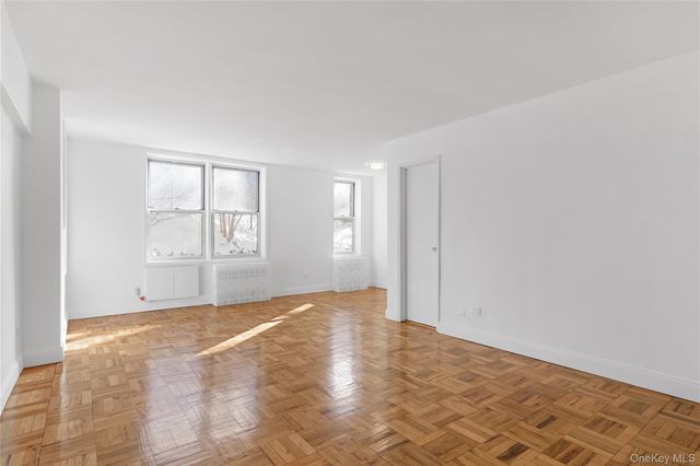 5015 39th Street 1F, Sunnyside, NY 11104