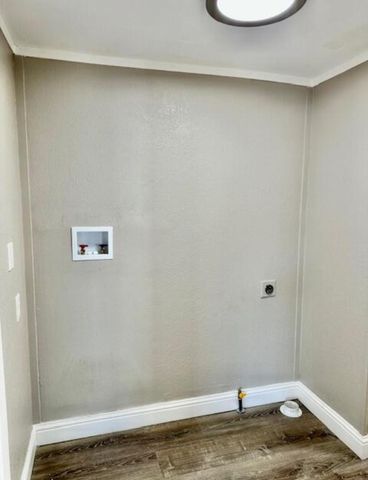 720 E Worth Space 105, Porterville, CA 93257