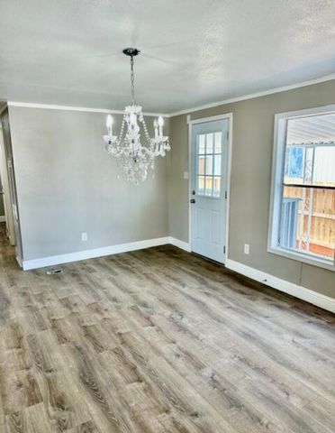 720 E Worth Space 105, Porterville, CA 93257