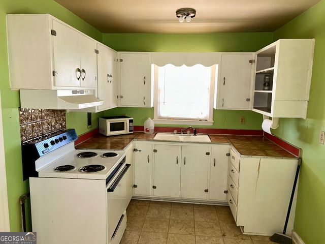 122 Gloria Drive, Hartwell, GA 30643