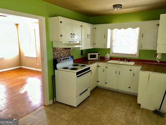 122 Gloria Drive, Hartwell, GA 30643