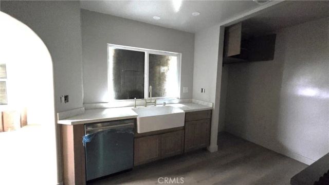 2680 Ivan Hill, Los Angeles, CA 90039