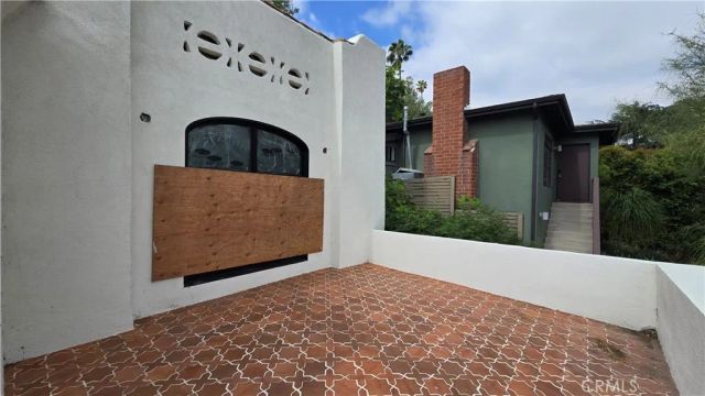 2680 Ivan Hill, Los Angeles, CA 90039