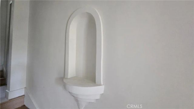 2680 Ivan Hill, Los Angeles, CA 90039