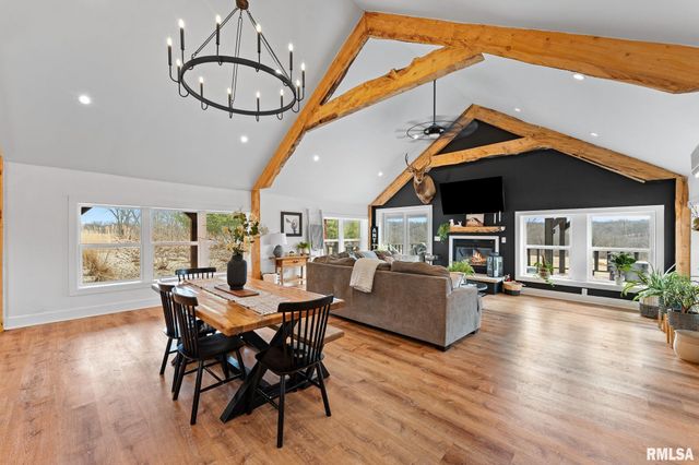 1714 Knox Road 1950 E, Victoria, IL 61485