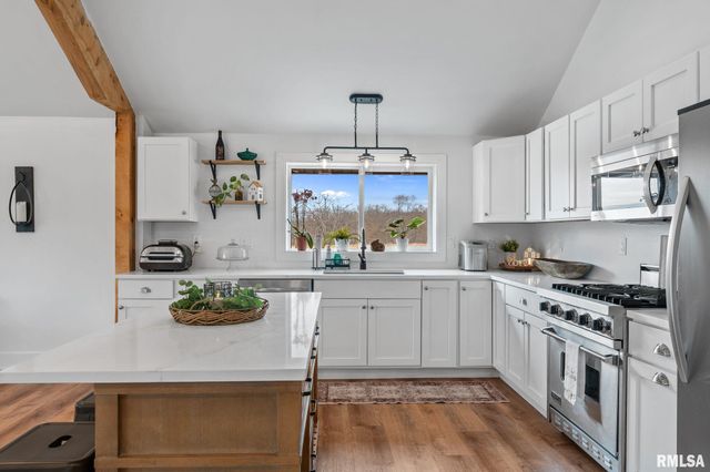 1714 Knox Road 1950 E, Victoria, IL 61485