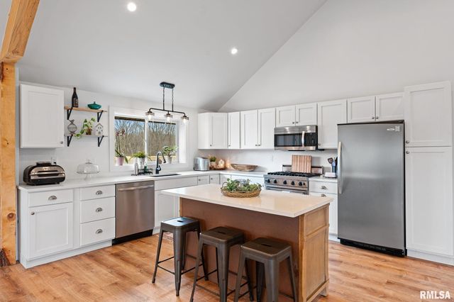 1714 Knox Road 1950 E, Victoria, IL 61485