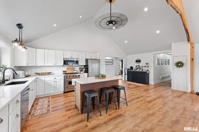 1714 Knox Road 1950 E, Victoria, IL 61485