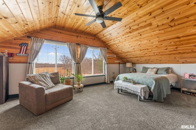 1714 Knox Road 1950 E, Victoria, IL 61485