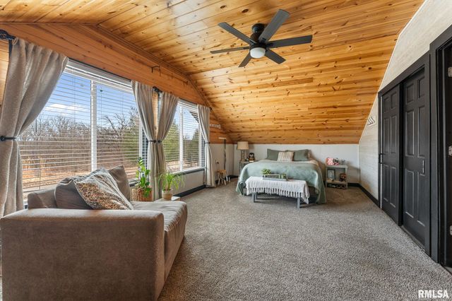 1714 Knox Road 1950 E, Victoria, IL 61485