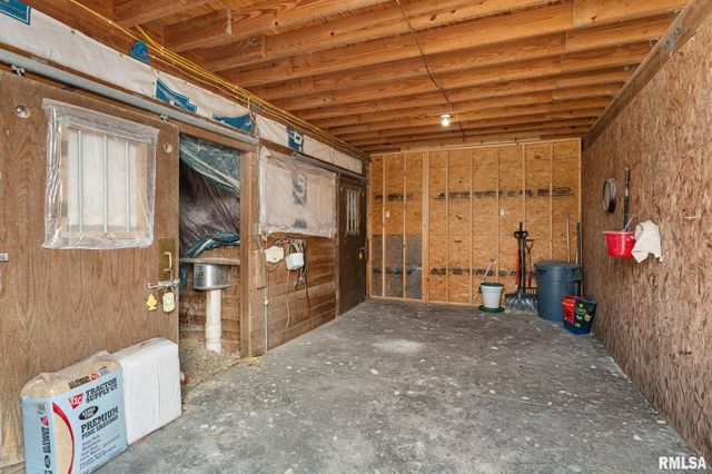 1714 Knox Road 1950 E, Victoria, IL 61485