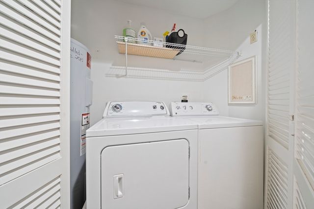 100 Parks St 18, Duxbury, MA 02332
