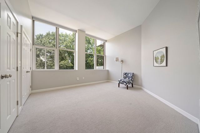 100 Parks St 18, Duxbury, MA 02332