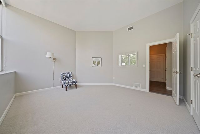 100 Parks St 18, Duxbury, MA 02332