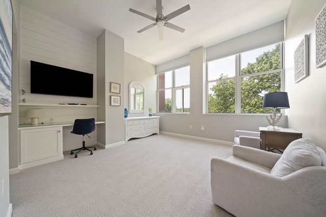 100 Parks St 18, Duxbury, MA 02332