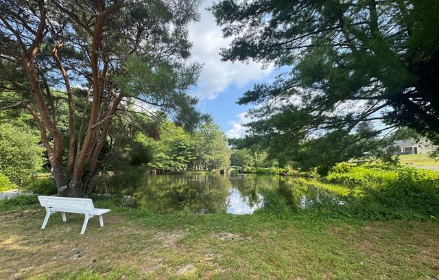 100 Parks St 18, Duxbury, MA 02332
